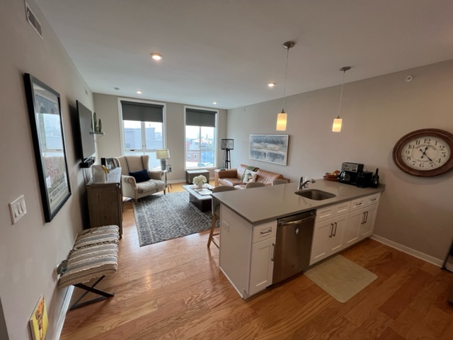 1734 -38 Ridge Avenue - 405