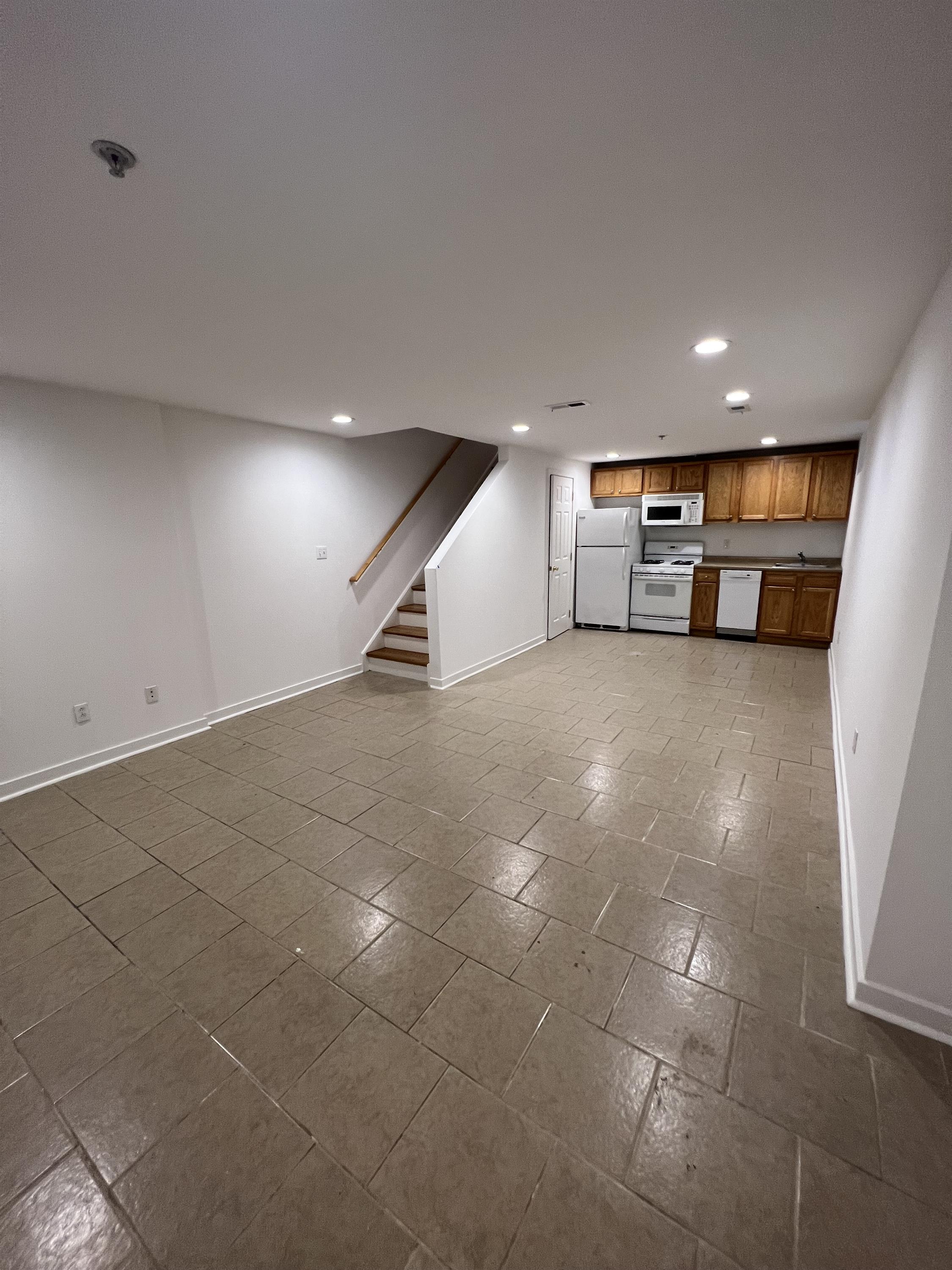 3321 Powelton Ave. - 1R